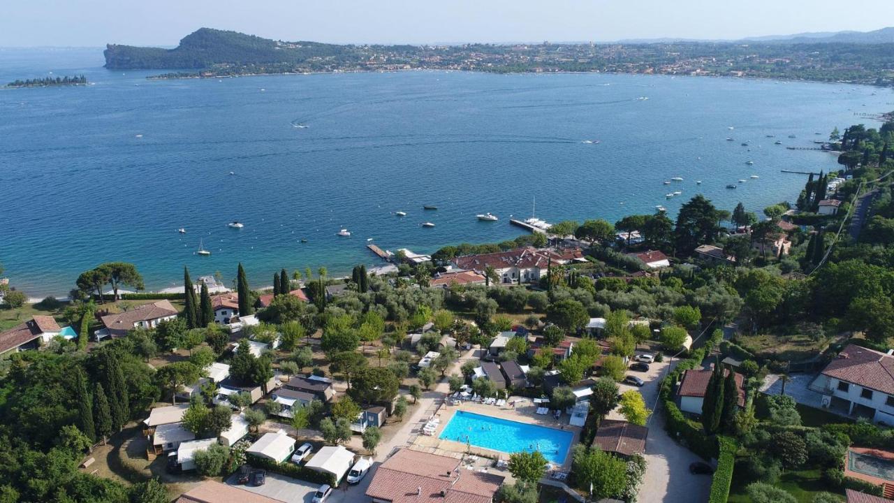 Vacanze Glamping Boutique San Felice del Benaco Exterior photo
