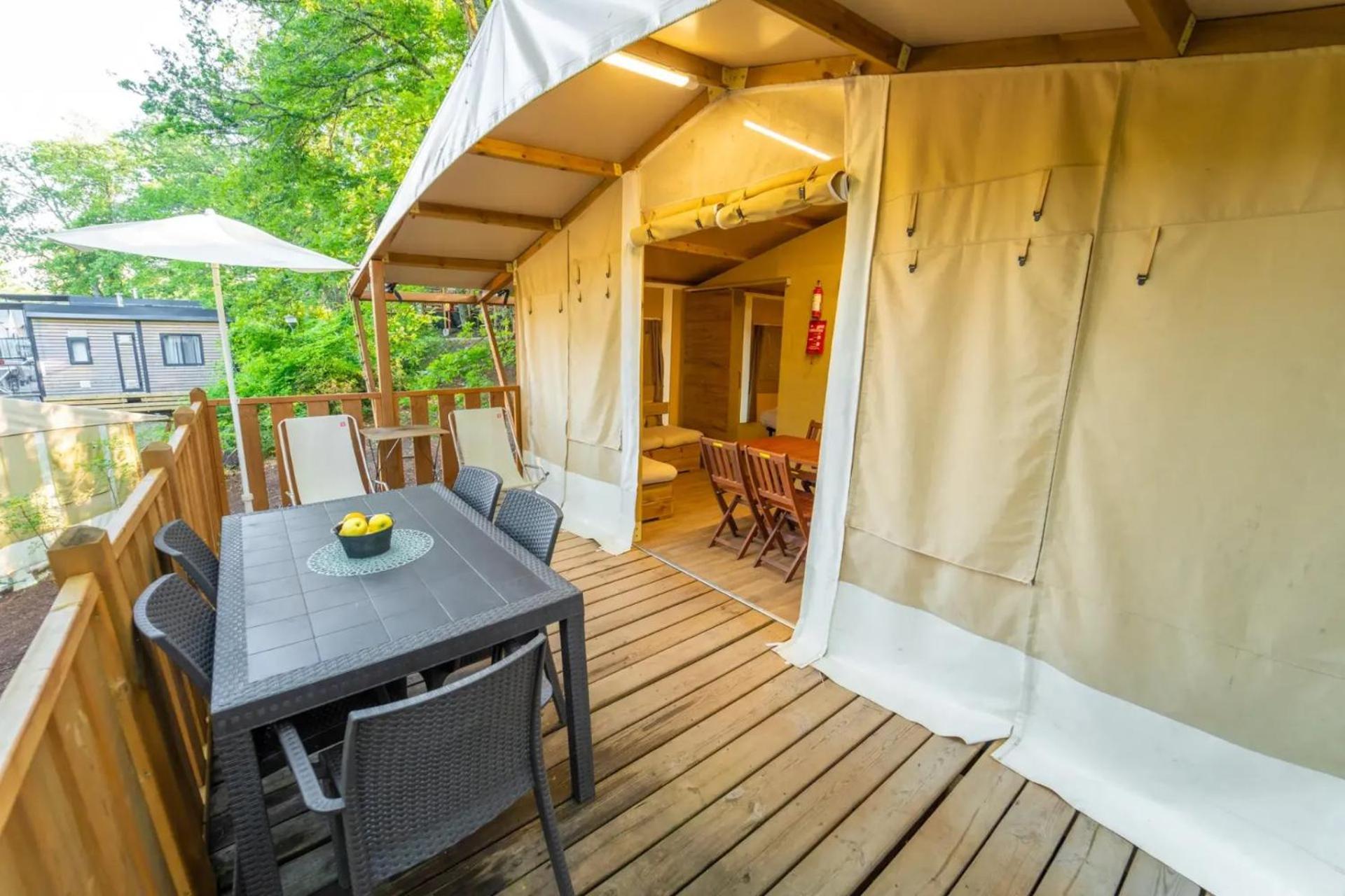 Vacanze Glamping Boutique San Felice del Benaco Room photo